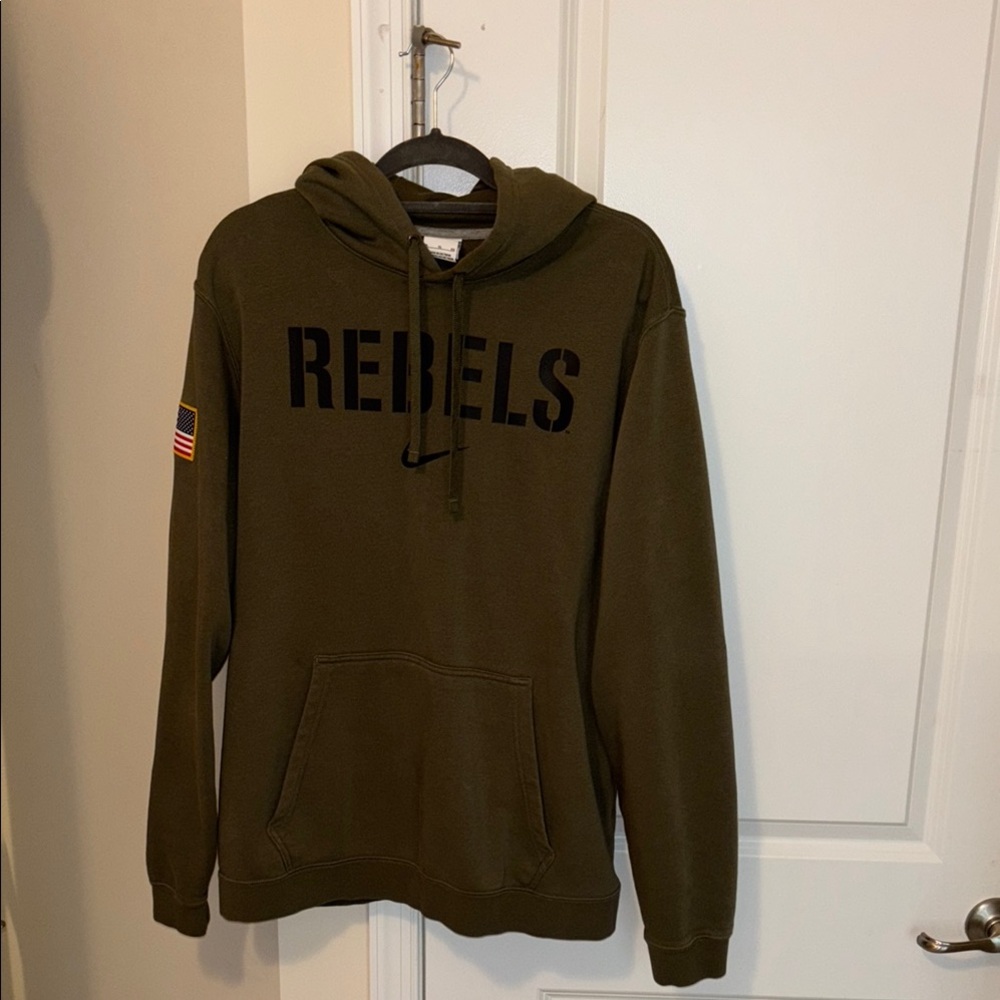 Nike Men's Olive Green Hoodie